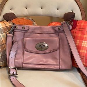 Fossil Crossbody Purse Mauve Color Like New!! 💜💜